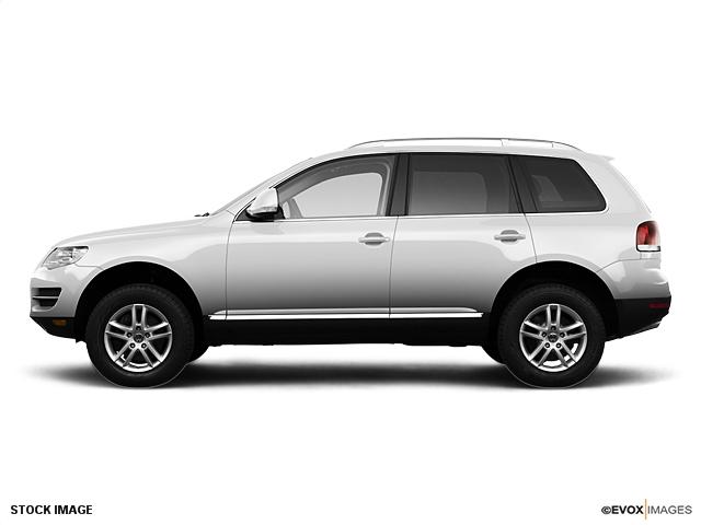 Photo of 2008 Volkswagen Touareg 2