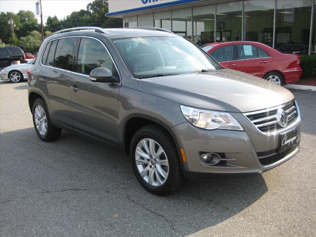 Photo of 2009 Volkswagen Tiguan