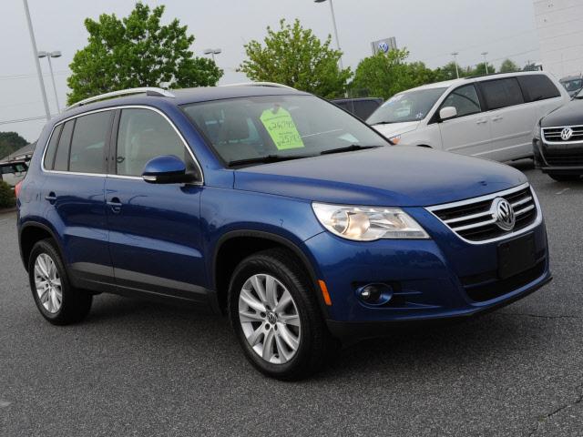 Photo of 2010 Volkswagen Tiguan