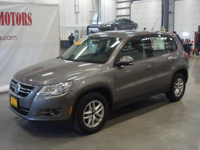 Photo of 2011 Volkswagen Tiguan