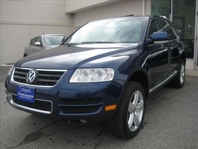 Photo of 2004 Volkswagen Touareg