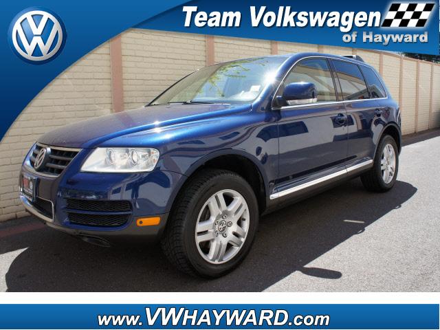 Photo of 2004 Volkswagen Touareg
