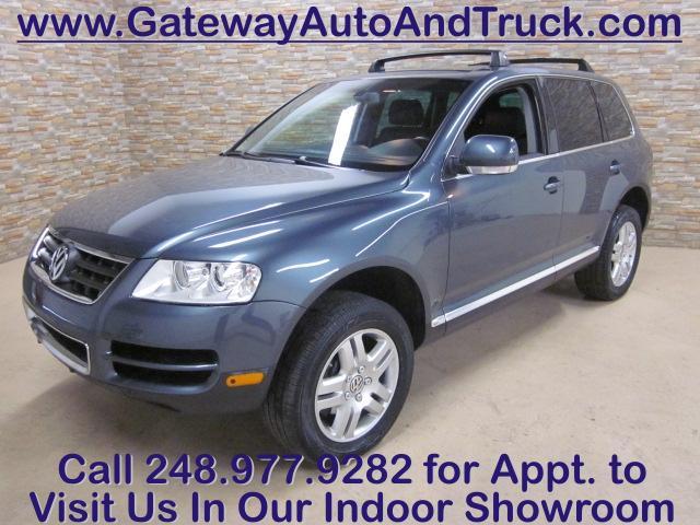 Photo of 2004 Volkswagen Touareg