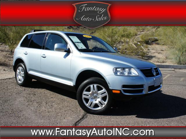 Photo of 2004 Volkswagen Touareg
