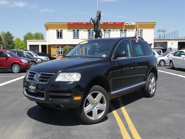 Photo of 2004 Volkswagen Touareg