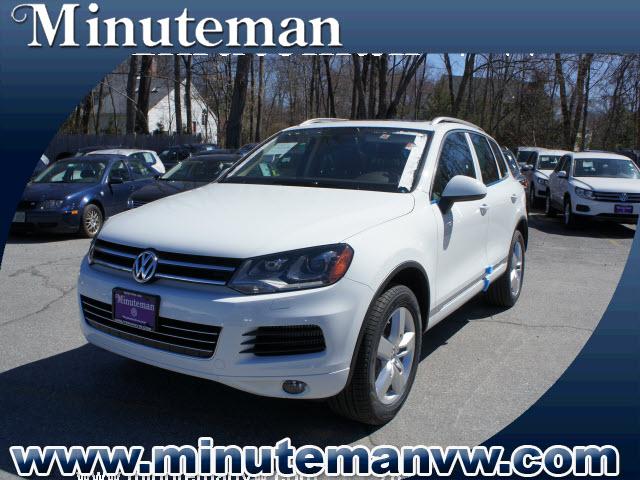 Photo of 2012 Volkswagen Touareg