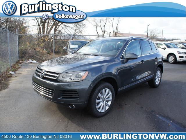 Photo of 2012 Volkswagen Touareg