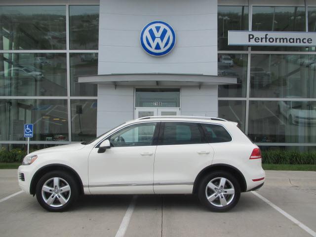 Photo of 2011 Volkswagen Touareg