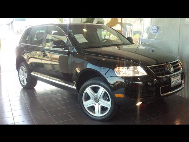 Photo of 2006 Volkswagen Touareg