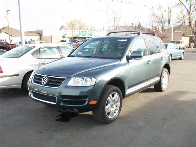 Photo of 2005 Volkswagen Touareg