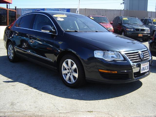 Photo of 2006 Volkswagen Passat