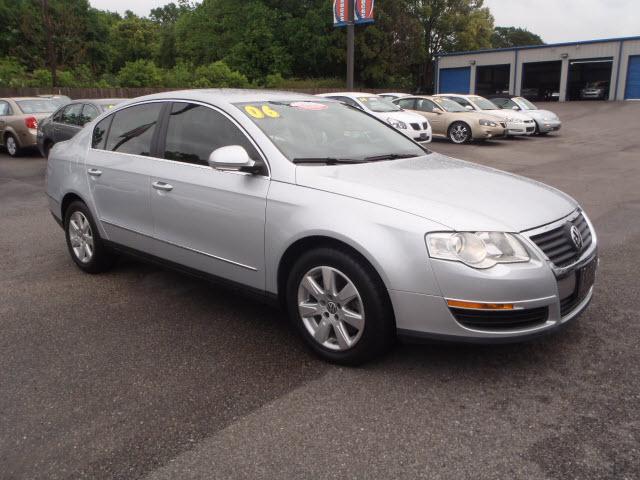 Photo of 2006 Volkswagen Passat