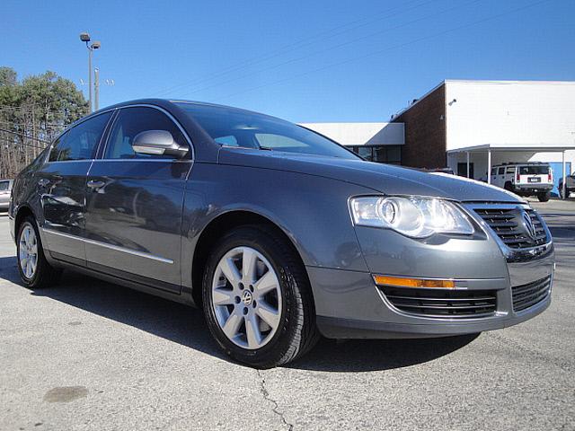 Photo of 2006 Volkswagen Passat