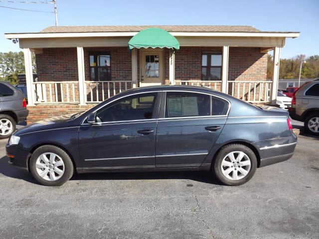 Photo of 2006 Volkswagen Passat