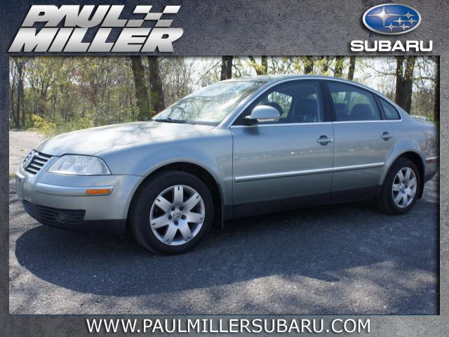 Photo of 2005 Volkswagen Passat