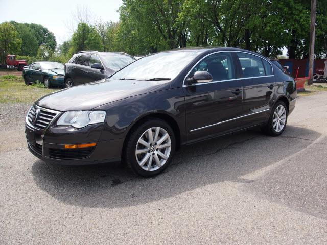 Photo of 2007 Volkswagen Passat