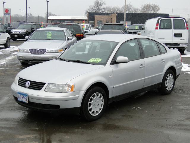 Photo of 2000 Volkswagen Passat