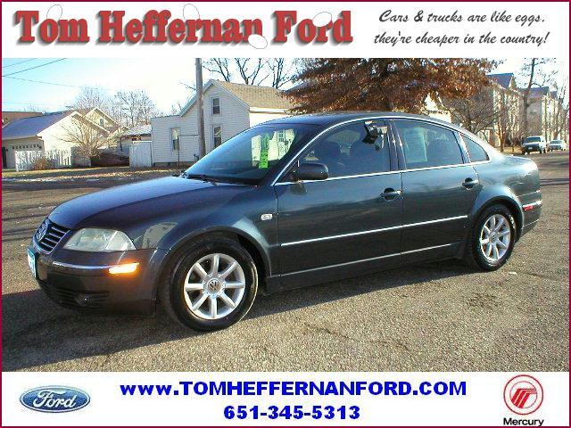 Photo of 2003 Volkswagen Passat