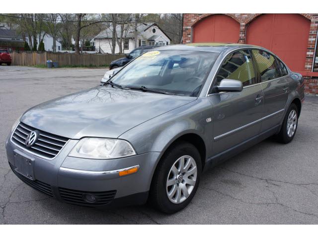 Photo of 2003 Volkswagen Passat