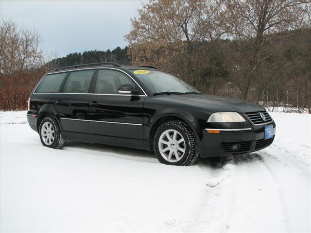 Photo of 2004 Volkswagen Passat