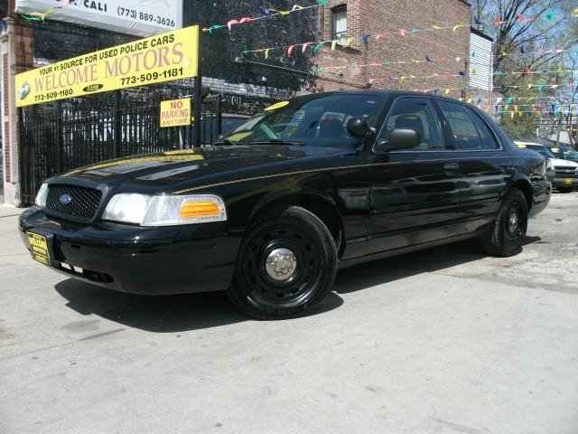 Photo of 2006 Ford Crown Victoria