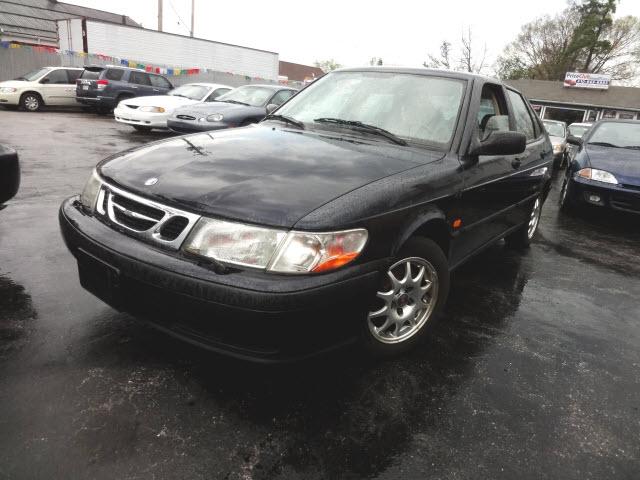 Photo of 2000 Saab 9-3