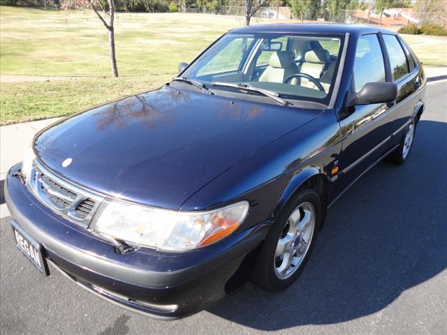 Photo of 1999 Saab 9-3