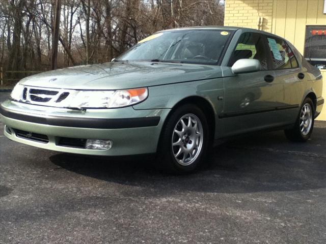 Photo of 2001 Saab 9-5