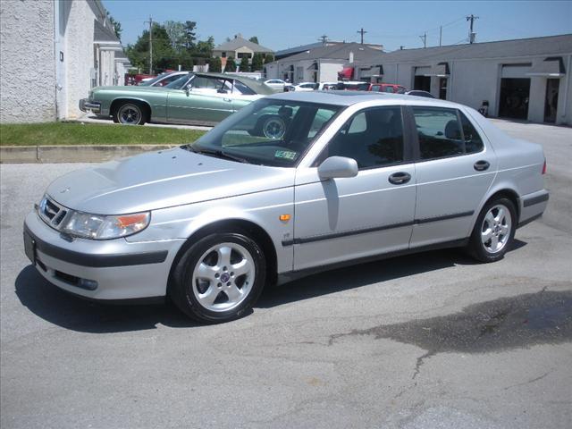 Photo of 2000 Saab 9-5