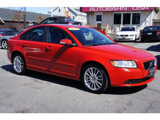 Photo of 2010 Volvo S40
