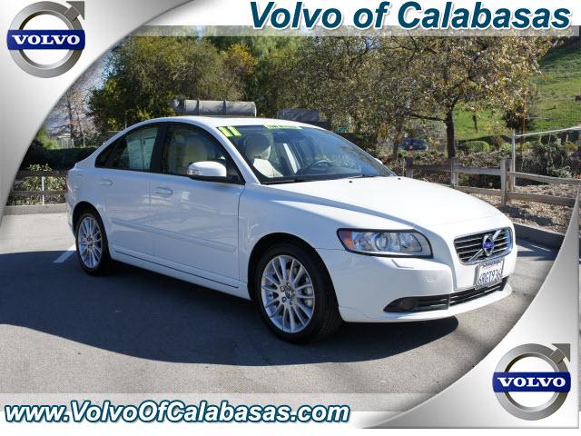 Photo of 2011 Volvo S40