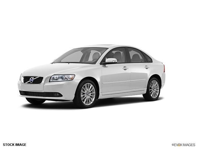 Photo of 2011 Volvo S40