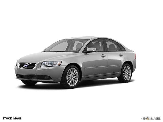Photo of 2011 Volvo S40