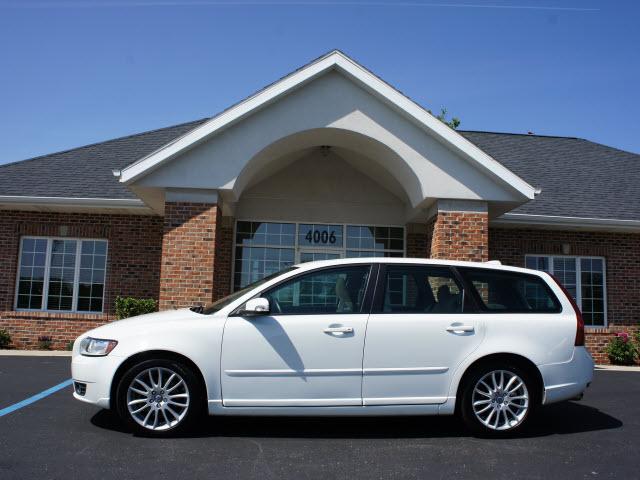 Photo of 2011 Volvo V50