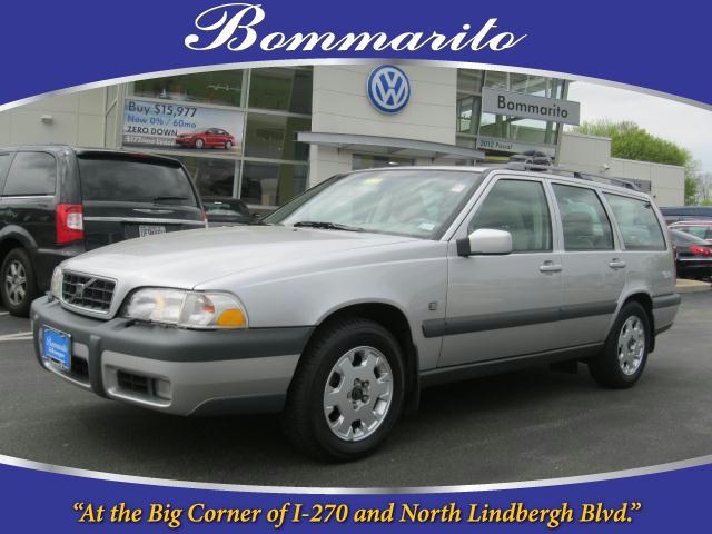 Photo of 2000 Volvo V70