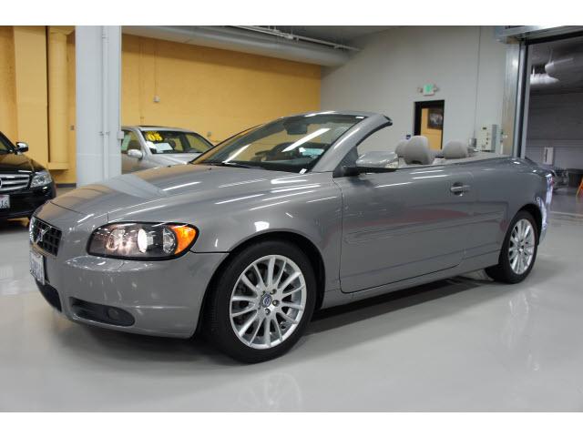 Photo of 2007 Volvo C70