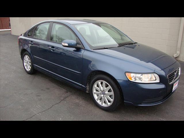 Photo of 2008 Volvo S40