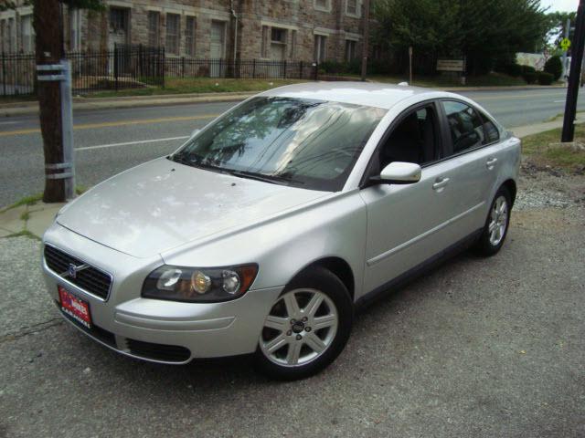 Photo of 2006 Volvo S40