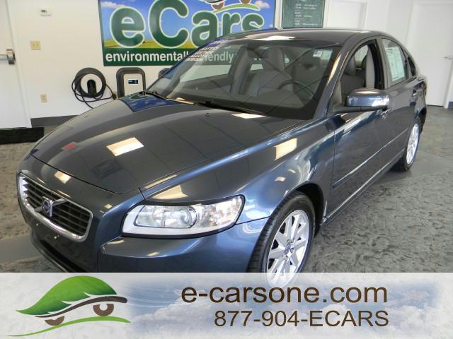 Photo of 2008 Volvo S40