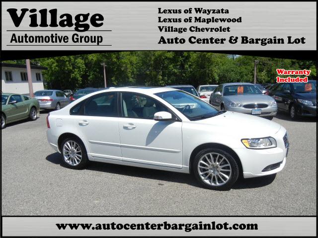 Photo of 2009 Volvo S40