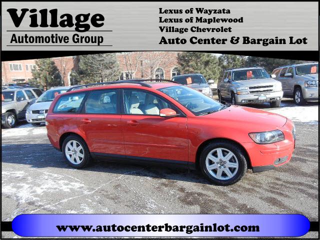 Photo of 2005 Volvo V50