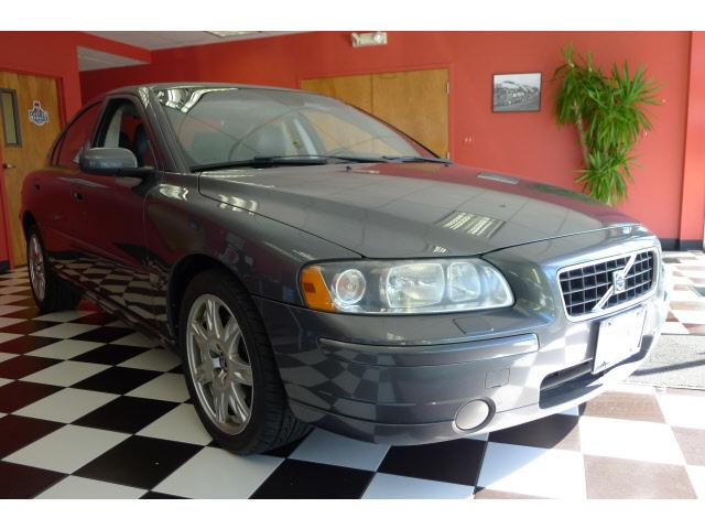 Photo of 2005 Volvo S60