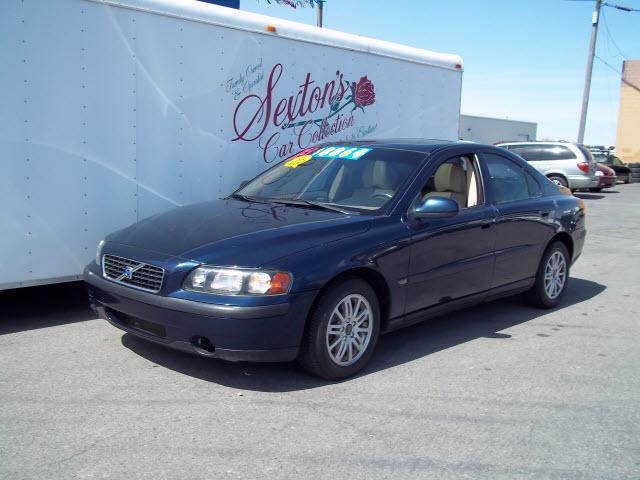 Photo of 2003 Volvo S60