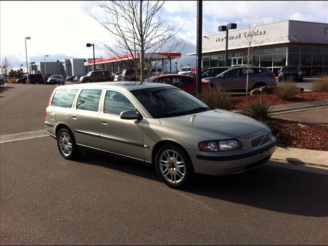 Photo of 2001 Volvo V70