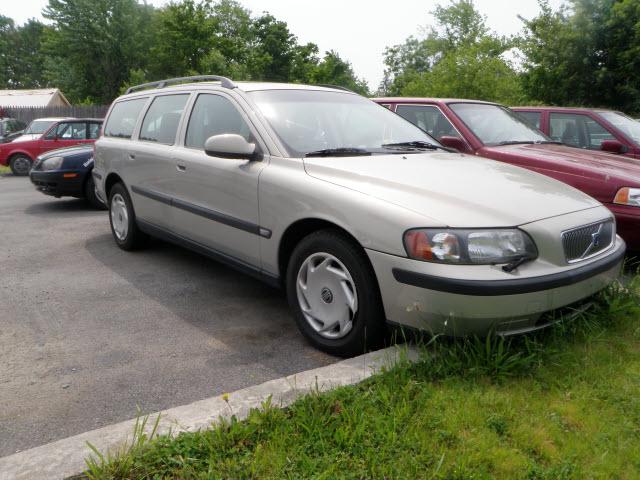 Photo of 2001 Volvo V70
