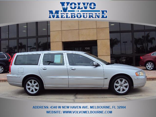 Photo of 2005 Volvo V70