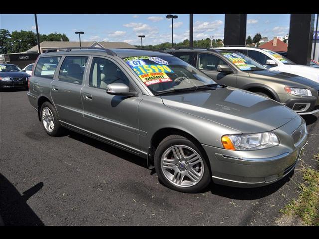 Photo of 2007 Volvo V70
