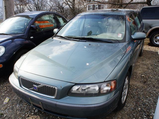 Photo of 2002 Volvo V70