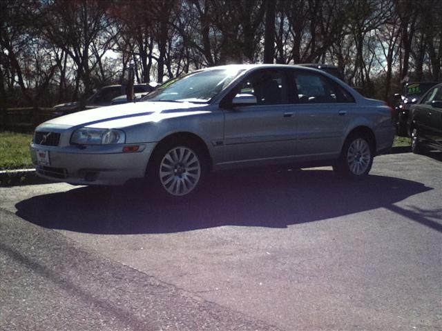 Photo of 2005 Volvo S80