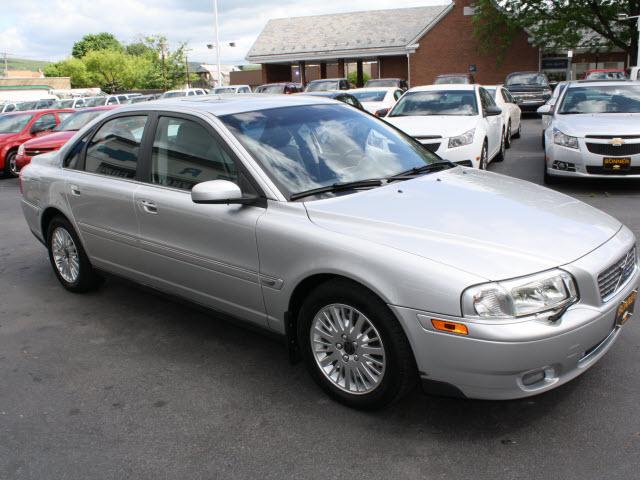 Photo of 2004 Volvo S80